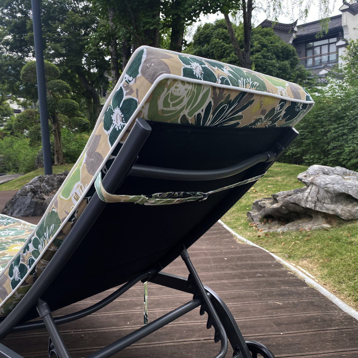 Blue flower Outdoor Lounge Chair Cushion Set of 2 T21593