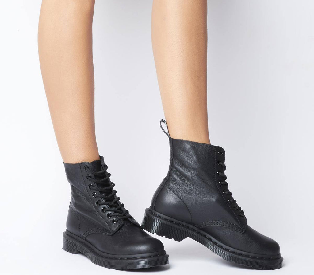Black Virginia Leather Dr Martens Boots F55431