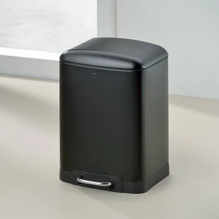 Black 12L Pedal Bin Y6481
