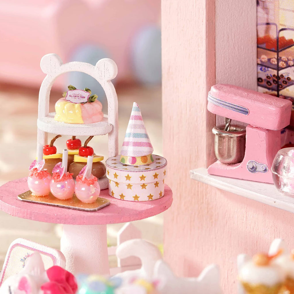 DIY Miniature Dollhouse Kit with LED O7322