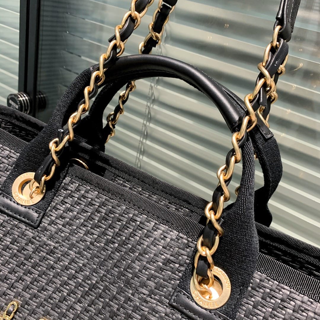 Black Large Tote R93586
