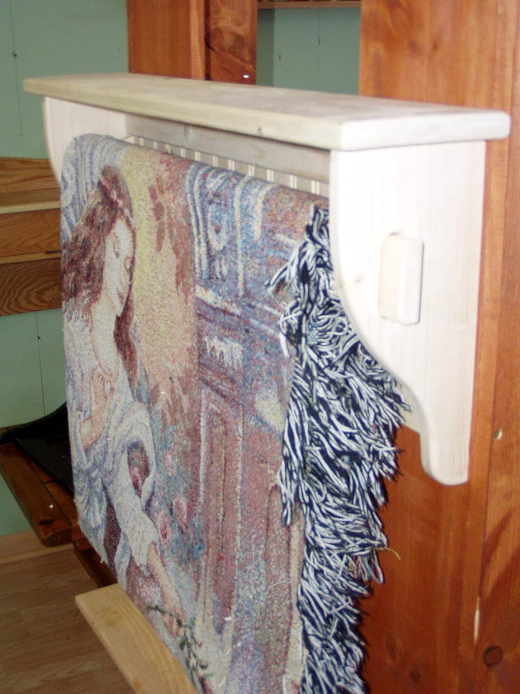Unfinished Wood Quilt Rack J942234