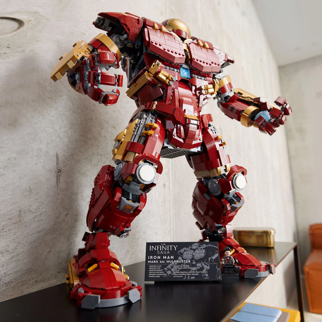 LEGO Marvel Building Set - Red Display Model O67317