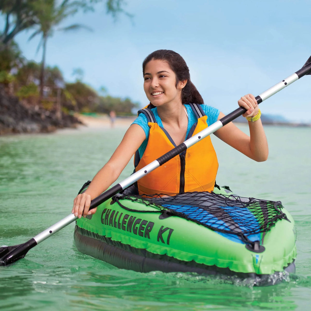 1-Person Inflatable Kayak with Oars and Pump Q32067